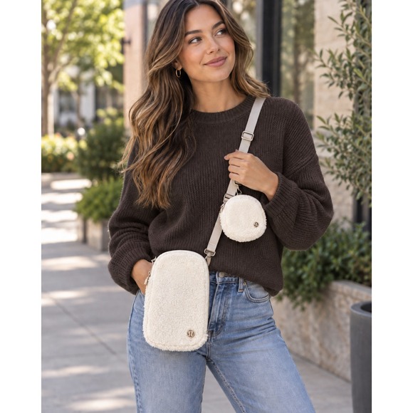 lululemon athletica Handbags - Lululemon Modular Phone Crossbody Bag Fleece Sherpa W/ Attached Coin Purse White